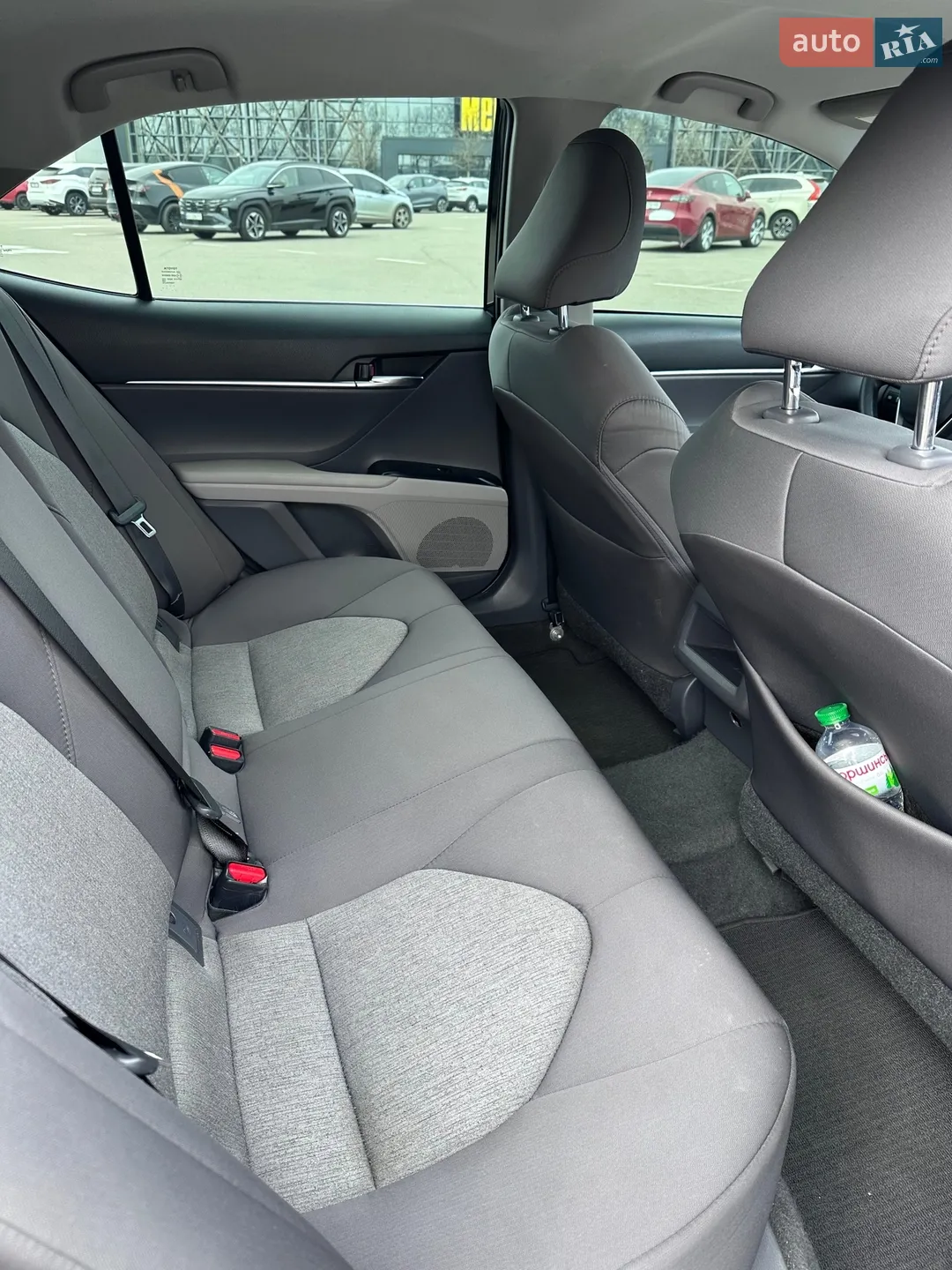 2018 Toyota Camry - мініатюра 12