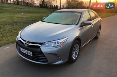Седан Toyota Camry 2017 в Києві