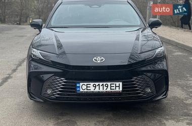Седан Toyota Camry 2024 в Чернівцях