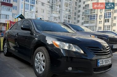 Седан Toyota Camry 2006 в Чернигове