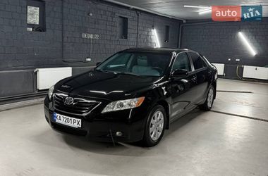 Седан Toyota Camry 2007 в Киеве