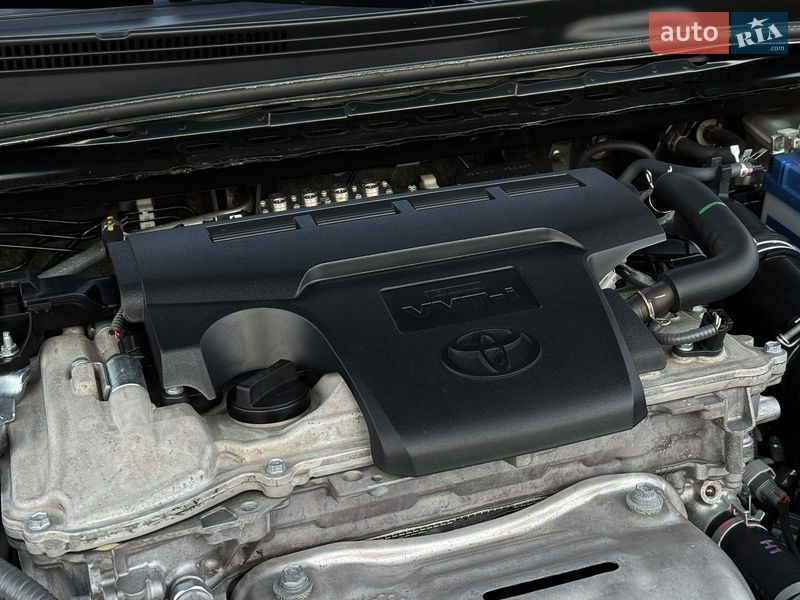 Седан Toyota Camry 2019 в Луцьку