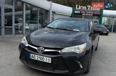 Седан Toyota Camry 2016 в Днепре
