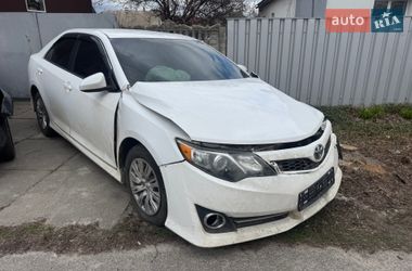 Седан Toyota Camry 2012 в Києві