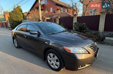 Седан Toyota Camry 2007 в Киеве