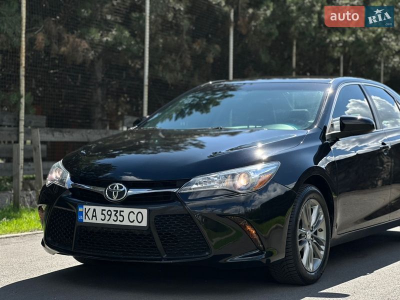 Toyota Camry 2016