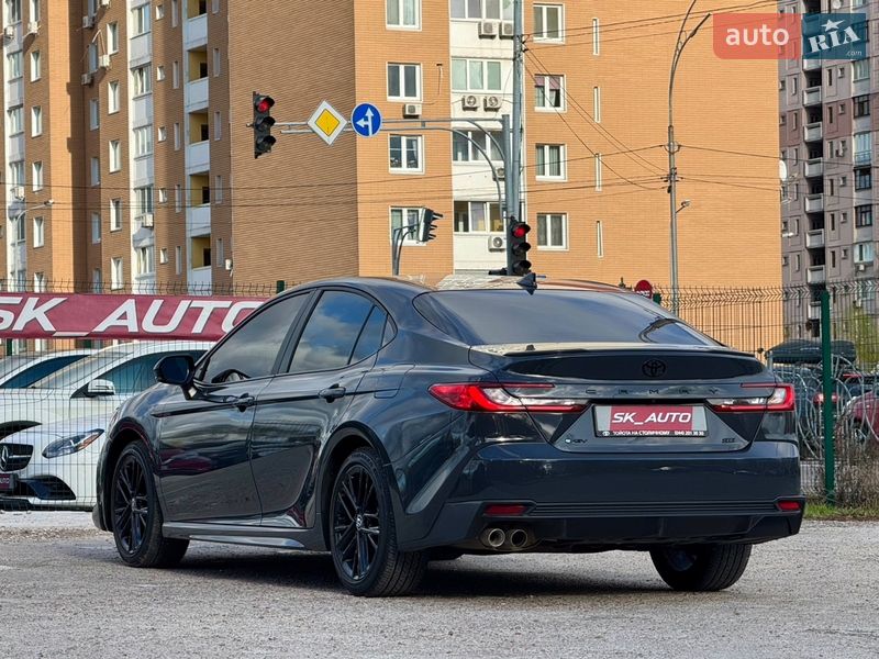 Седан Toyota Camry 2024 в Киеве