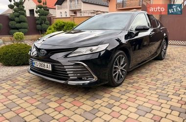 Седан Toyota Camry 2022 в Мукачево