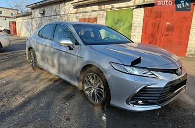 Седан Toyota Camry 2024 в Киеве
