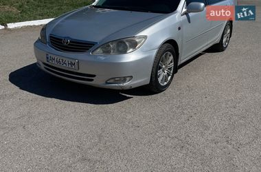 Седан Toyota Camry 2001 в Виннице