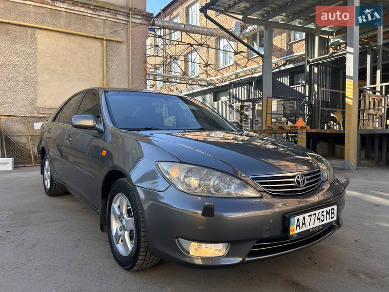 Toyota Camry 2005