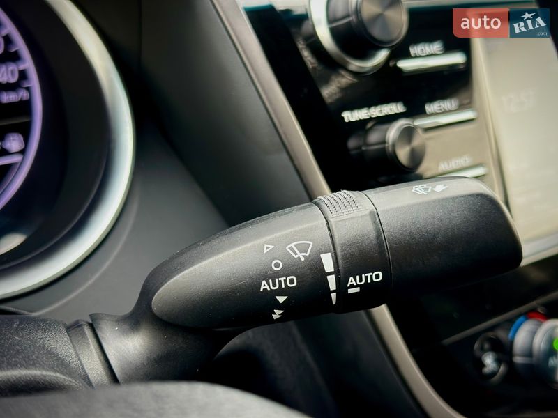 Седан Toyota Camry 2020 в Києві