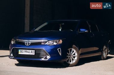 Седан Toyota Camry 2016 в Тернополі