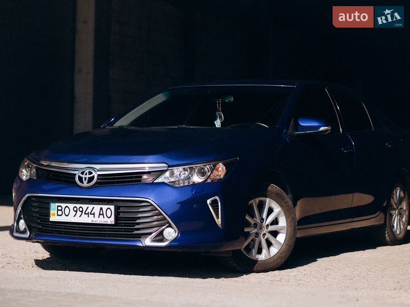Седан Toyota Camry 2016 в Тернополе фото Седан Toyota Camry 2016 в Тернополе