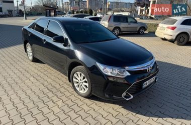 Седан Toyota Camry 2017 в Хмельницькому