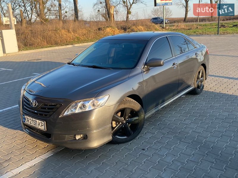 Toyota Camry 2010