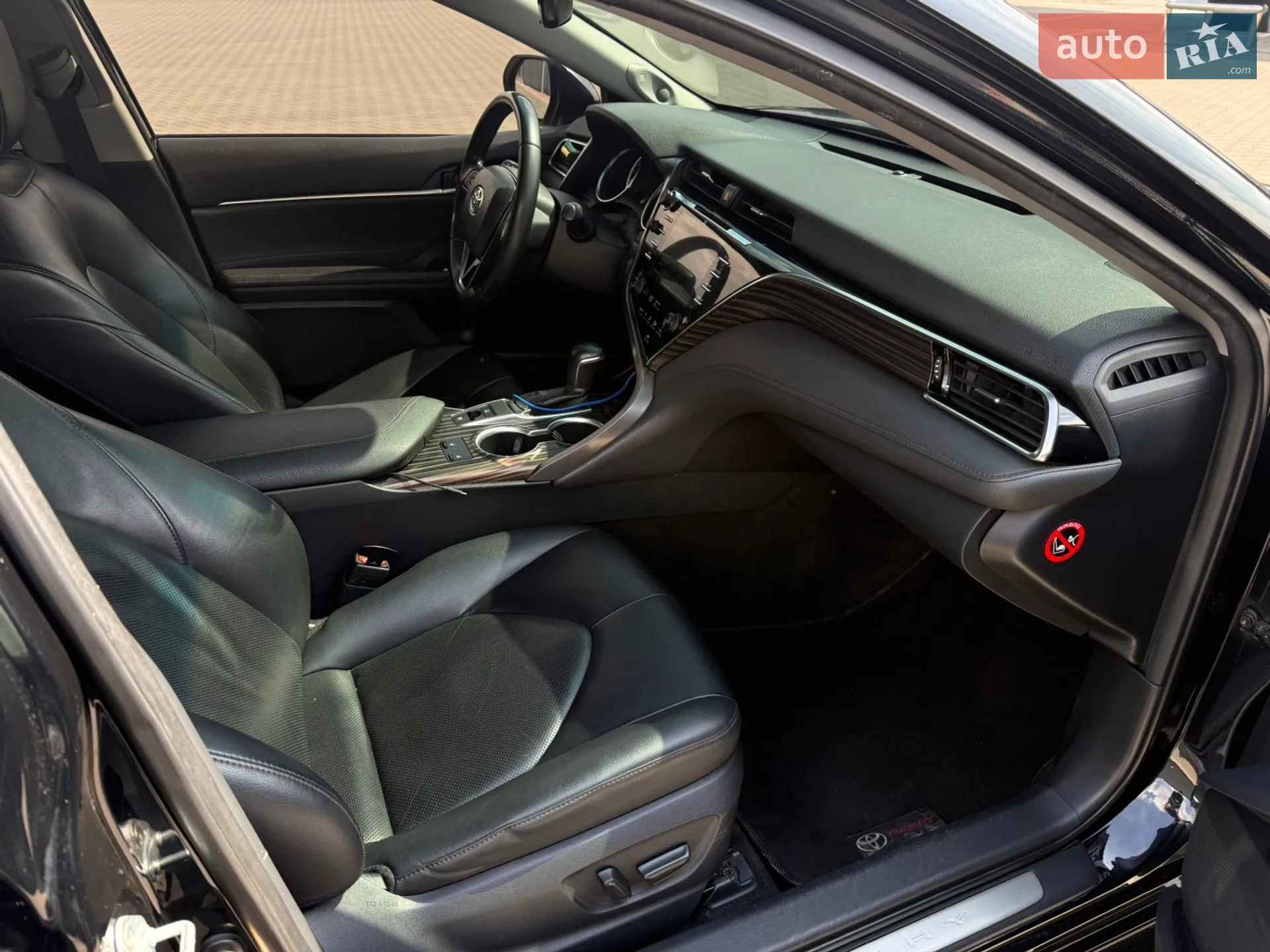 2017 Toyota Camry - мініатюра 20