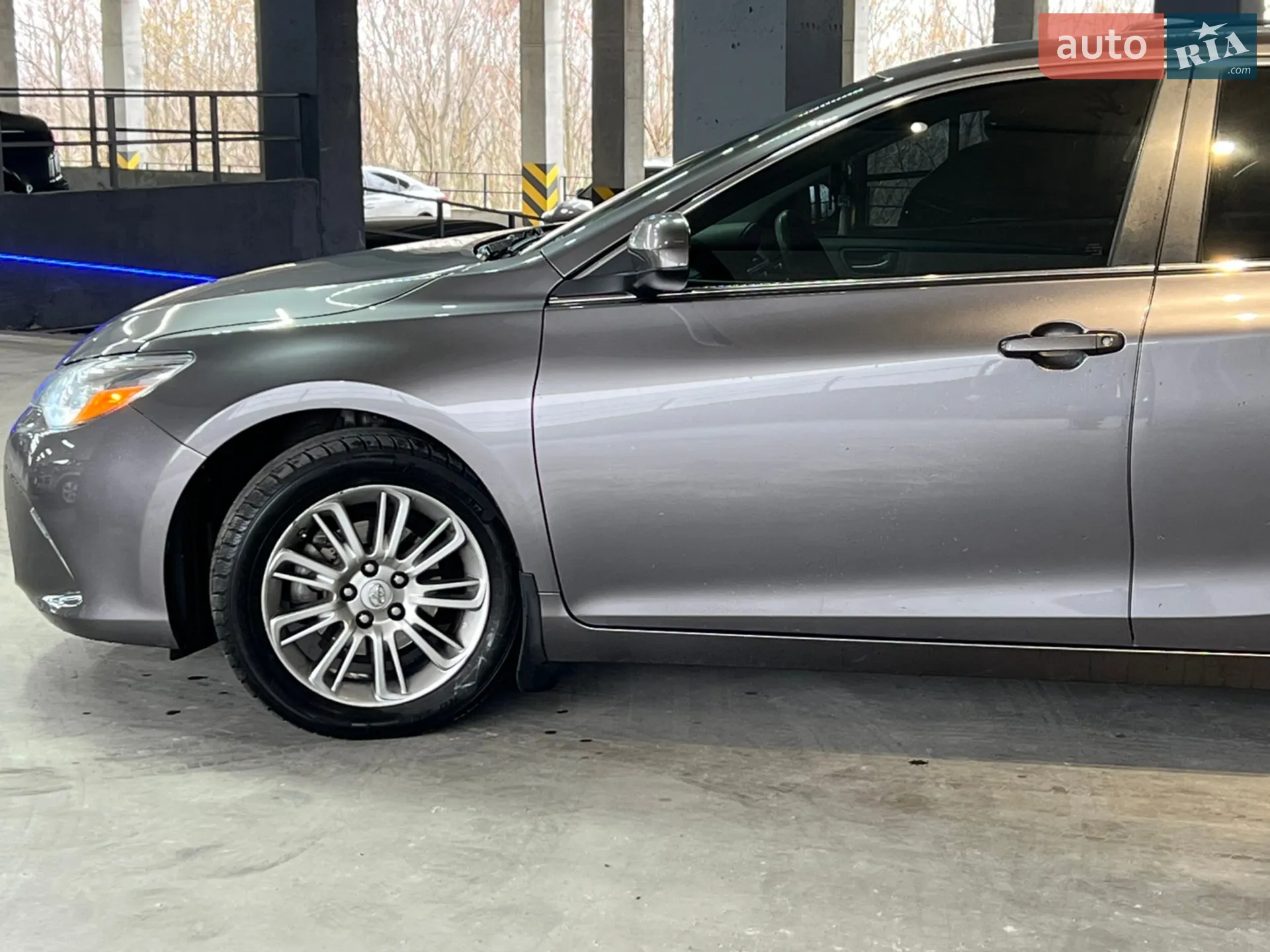 2015 Toyota Camry - мініатюра 4