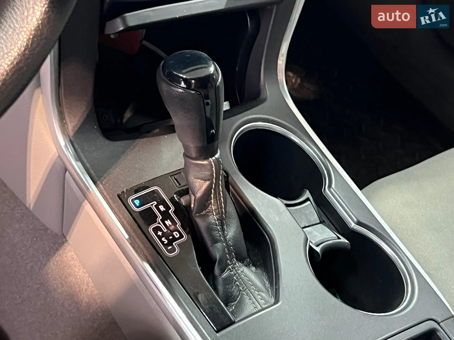 2015 Toyota Camry - мініатюра 12