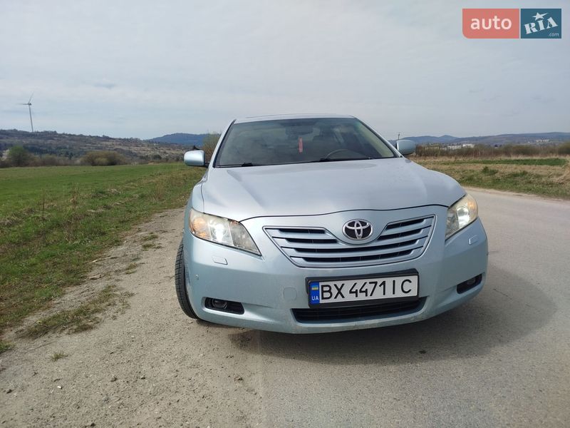 Седан Toyota Camry 2007 в Львове