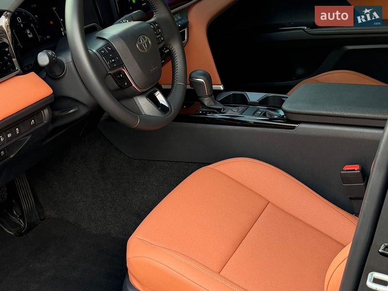 Седан Toyota Camry 2024 в Киеве фото 11 Седан Toyota Camry 2024 в Киеве