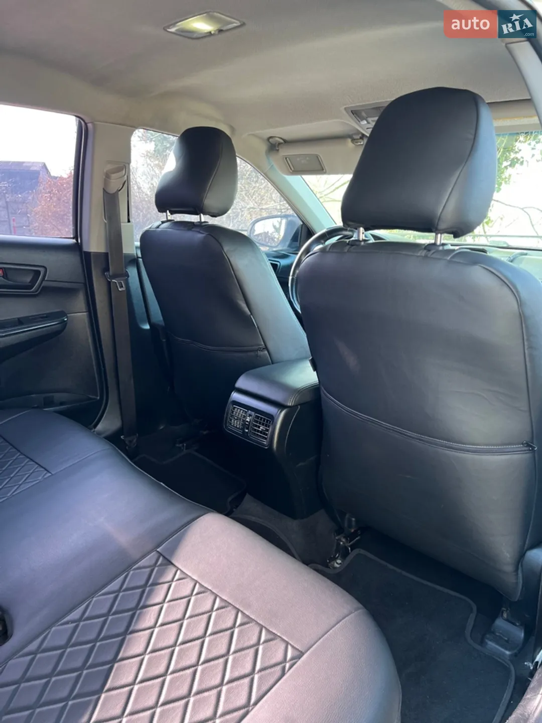 2014 Toyota Camry - мініатюра 17