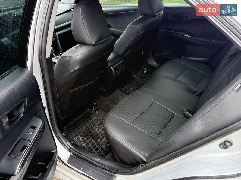 Седан Toyota Camry 2014 в Киеве