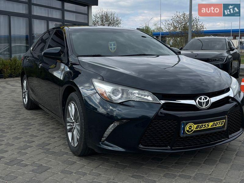 Toyota Camry 2015