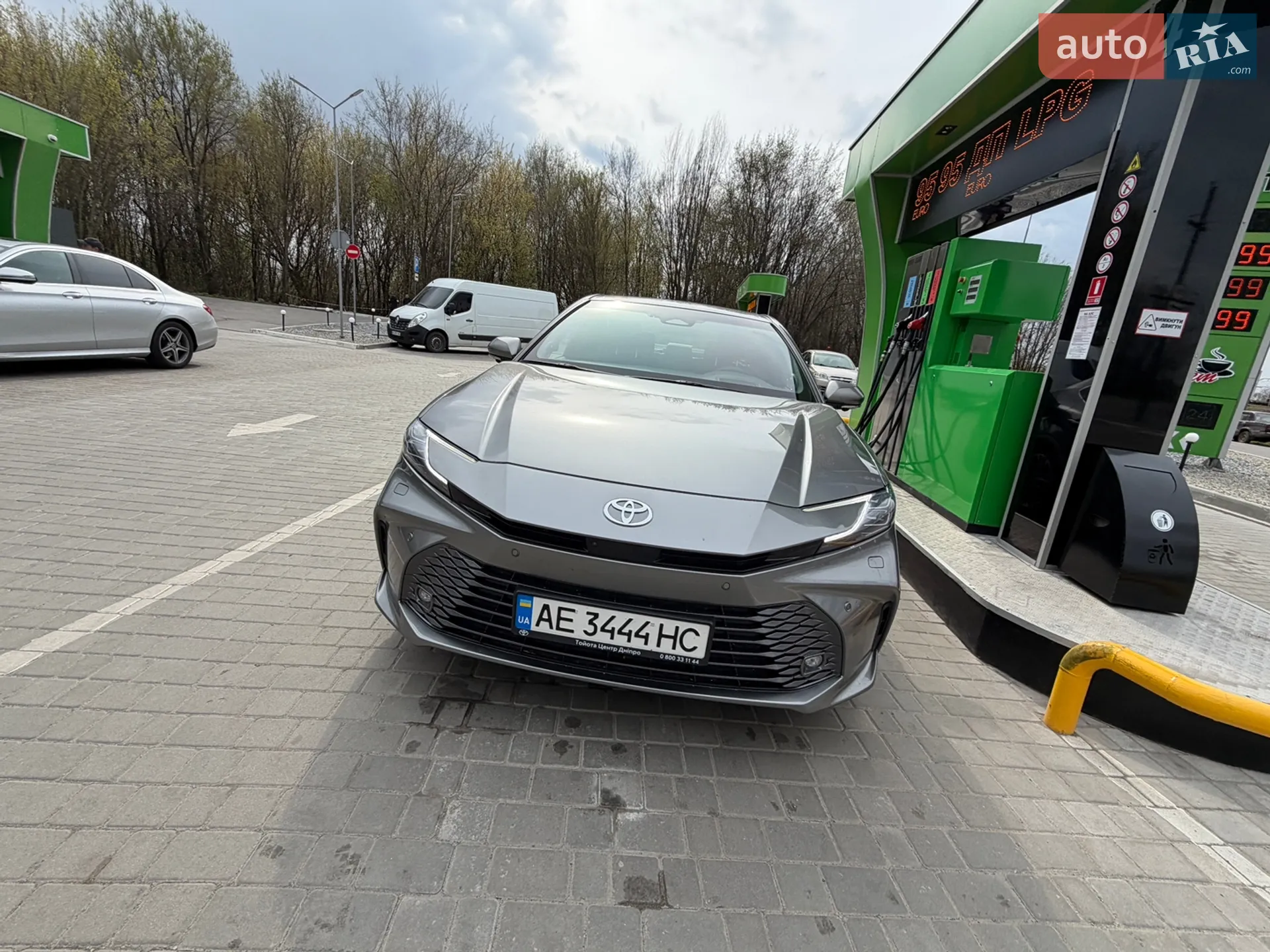 2024 Toyota Camry - мініатюра 3