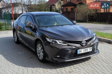 Седан Toyota Camry 2019 в Вінниці
