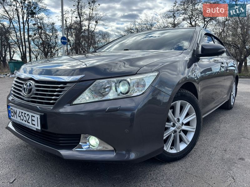 Седан Toyota Camry 2011 в Гадяче