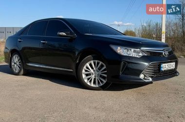 Седан Toyota Camry 2015 в Борисполі