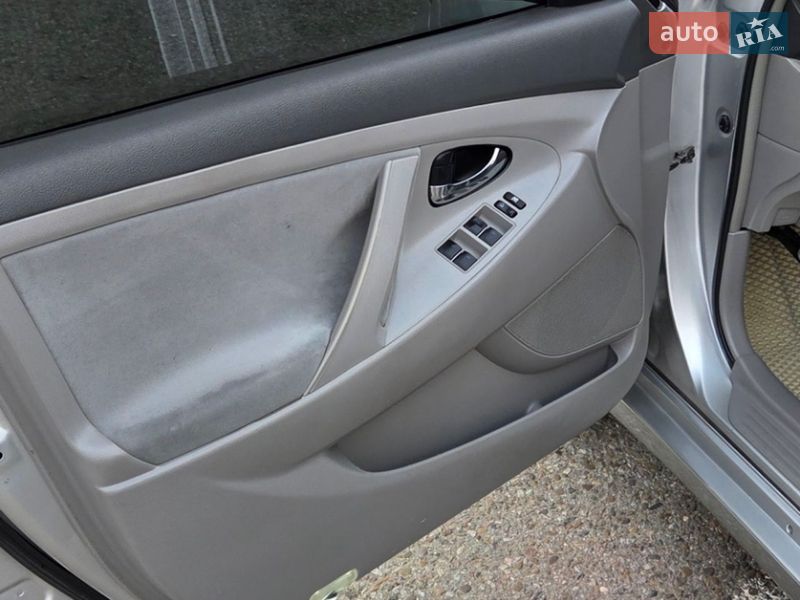 Седан Toyota Camry 2010 в Черновцах фото 17 Седан Toyota Camry 2010 в Черновцах