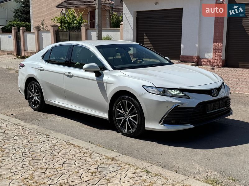 Седан Toyota Camry 2021 в Одессе