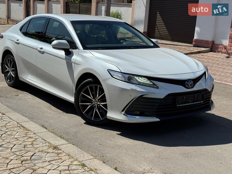 Седан Toyota Camry 2021 в Одессе