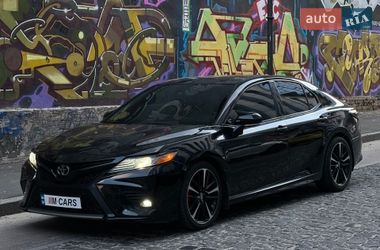 Седан Toyota Camry 2018 в Одессе