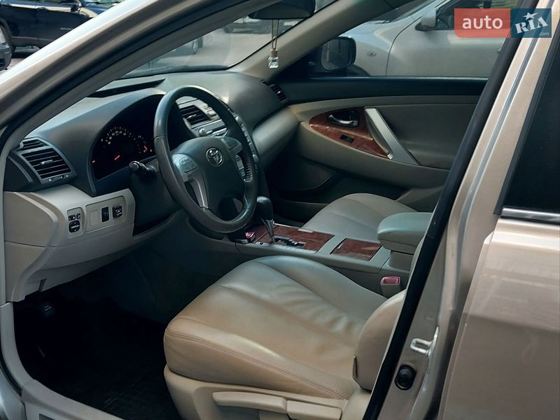 Седан Toyota Camry 2008 в Киеве фото 20 Седан Toyota Camry 2008 в Киеве