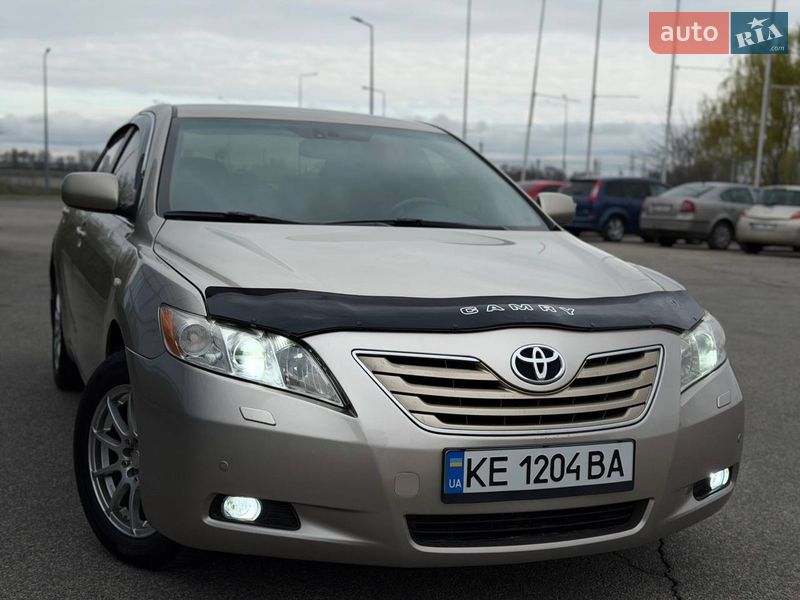 Седан Toyota Camry 2008 в Дніпрі