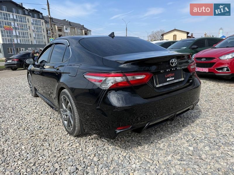 Седан Toyota Camry 2019 в Коломые