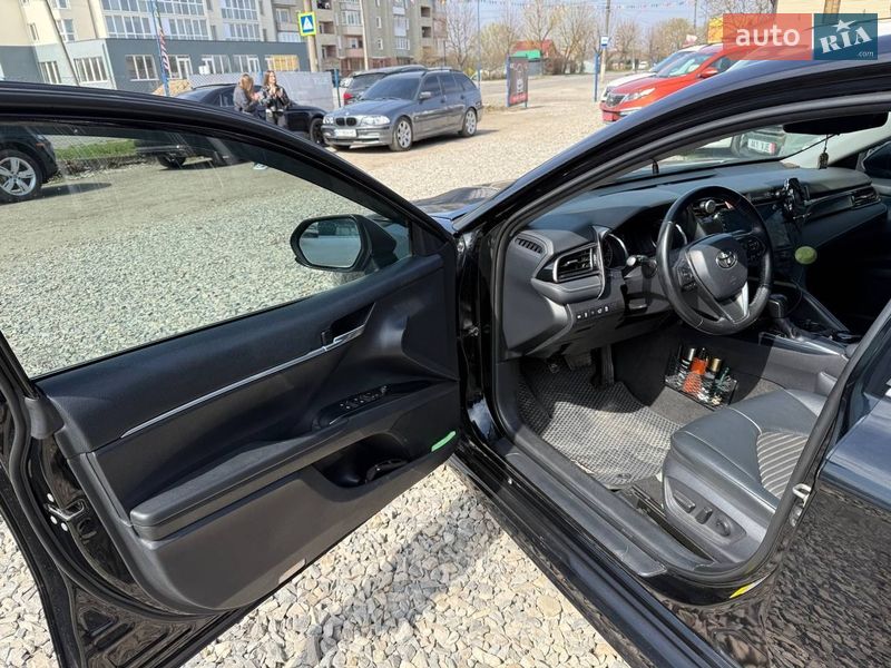 Седан Toyota Camry 2019 в Коломые