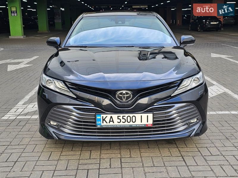 Седан Toyota Camry 2019 в Киеве фото 2 Седан Toyota Camry 2019 в Киеве