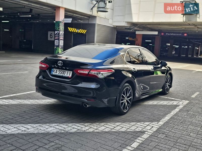 Седан Toyota Camry 2019 в Киеве фото 9 Седан Toyota Camry 2019 в Киеве