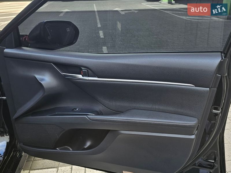 Седан Toyota Camry 2019 в Киеве фото 35 Седан Toyota Camry 2019 в Киеве