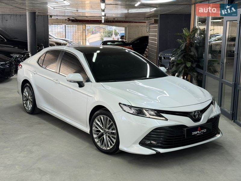 Toyota Camry 2020