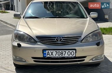 Седан Toyota Camry 2003 в Харкові