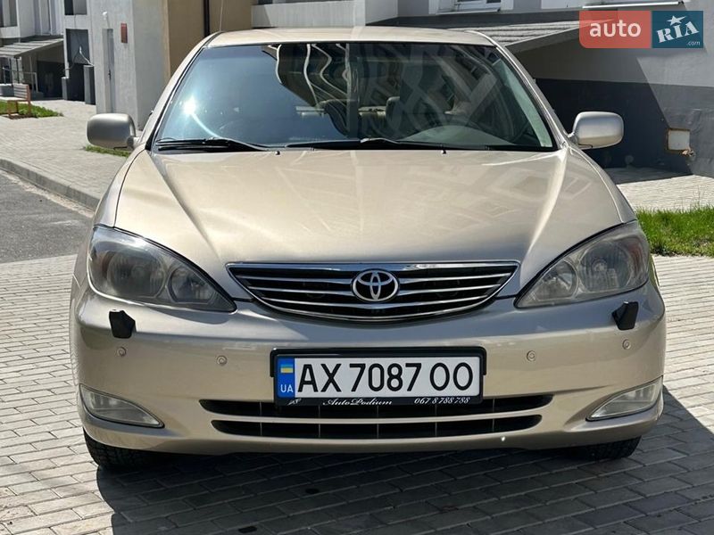 Toyota Camry 2003