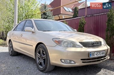 Седан Toyota Camry 2004 в Теплодарі