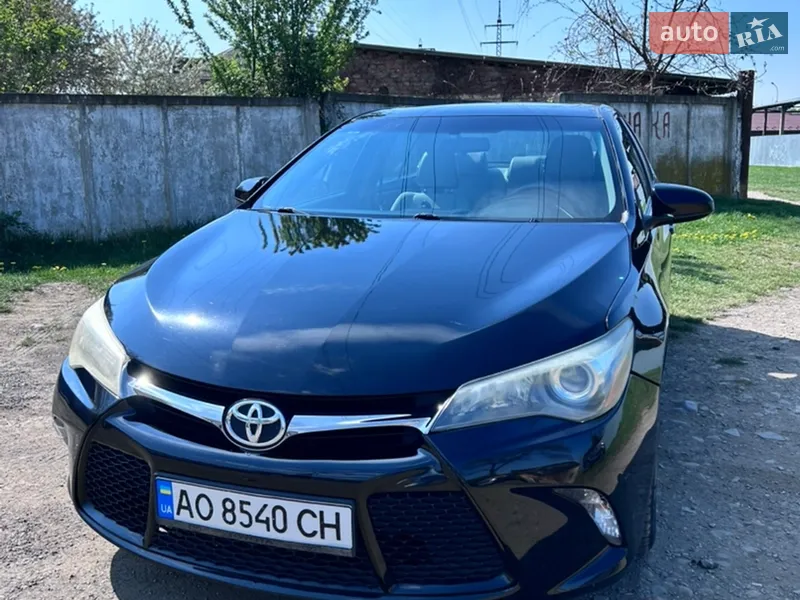Toyota Camry 2015