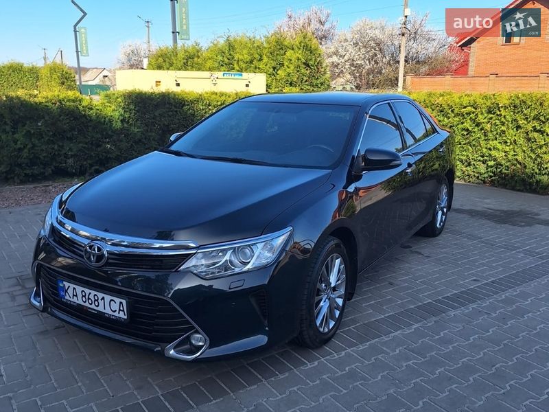 Toyota Camry 2017
