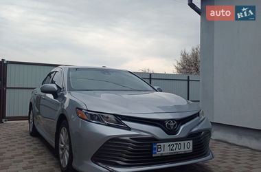 Седан Toyota Camry 2017 в Кременчуге